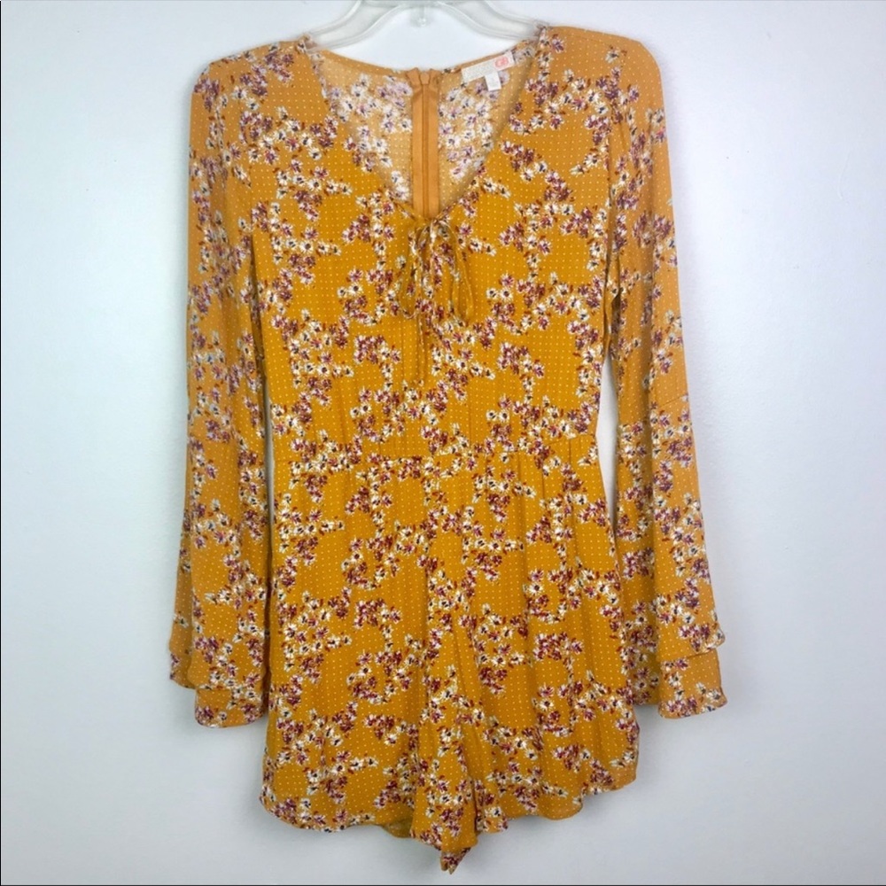 Gianni Bini | Mustard Floral Boho Sleeve Romper S
